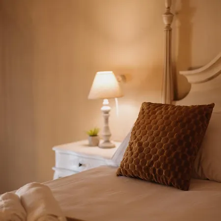 Oviv Dimora Del Borgo Hotel Acquaviva Picena