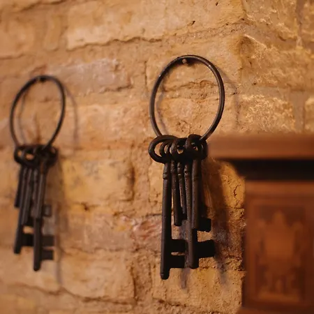 Oviv Dimora Del Borgo 3*