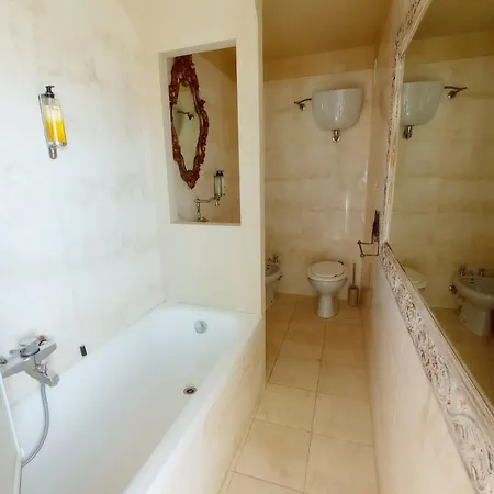 Oviv Dimora Del Borgo Acquaviva Picena