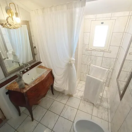 Hotel Oviv Dimora Del Borgo 3*