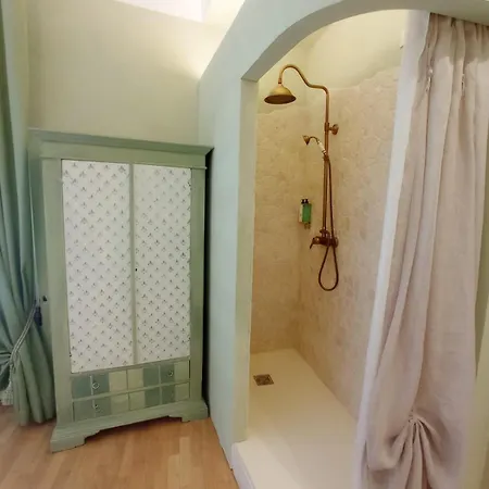 Oviv - La Dimora Del Borgo 3* Acquaviva Picena