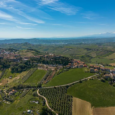 Oviv - La Dimora Del Borgo 3* Acquaviva Picena