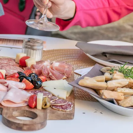 Oviv - La Dimora Del Borgo Hotell 3*