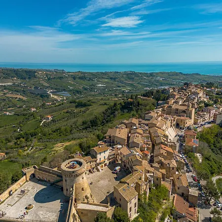 Oviv - La Dimora Del Borgo 3* Acquaviva Picena