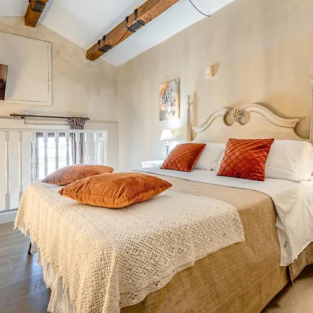 Oviv - La Dimora Del Borgo 3* Acquaviva Picena