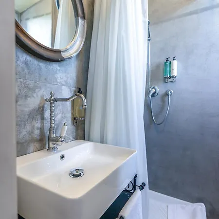 Oviv - La Dimora Del Borgo Hotel Acquaviva Picena