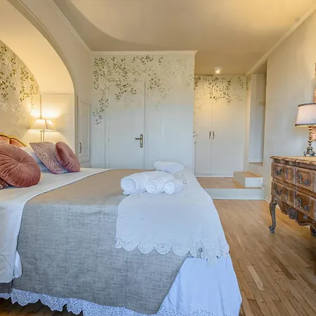 Oviv - La Dimora Del Borgo 3* Acquaviva Picena